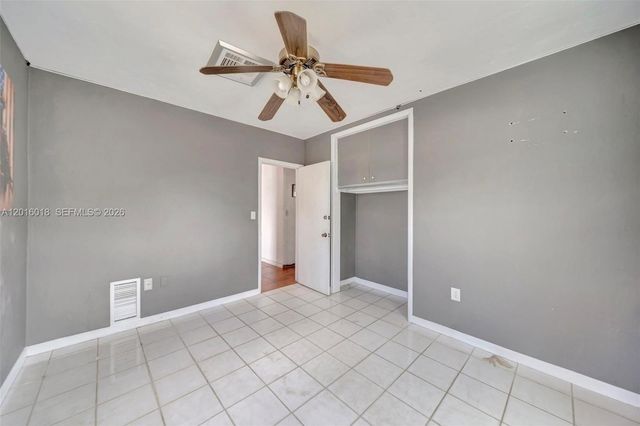 2890 NW 160th St, Miami Gardens, FL 33054