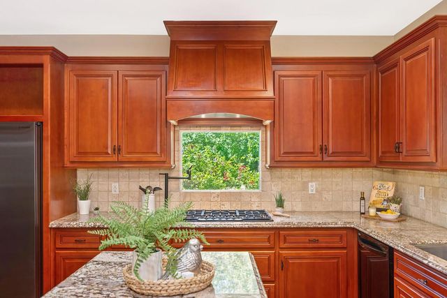 19539 Mountain Lion Rd, Grass Valley, CA 95945