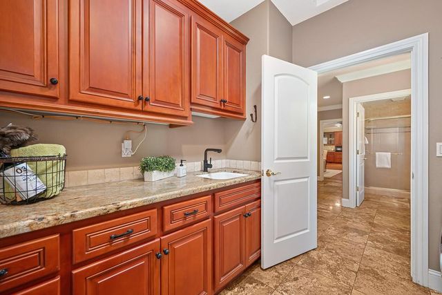 19539 Mountain Lion Rd, Grass Valley, CA 95945