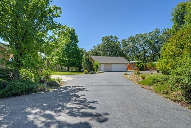 19539 Mountain Lion Rd, Grass Valley, CA 95945