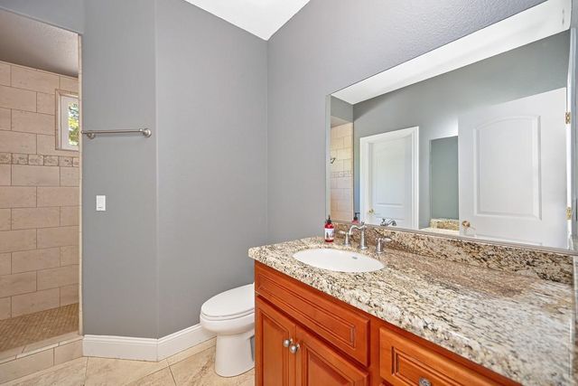 19539 Mountain Lion Rd, Grass Valley, CA 95945