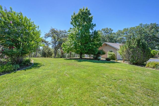 19539 Mountain Lion Rd, Grass Valley, CA 95945