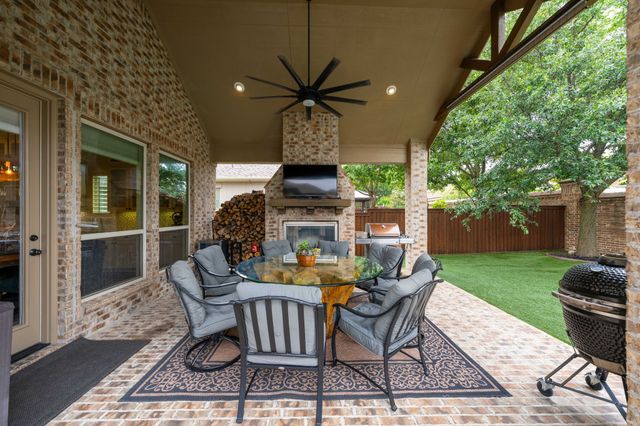 3853 Greenbrier Drive, Frisco, TX 75033