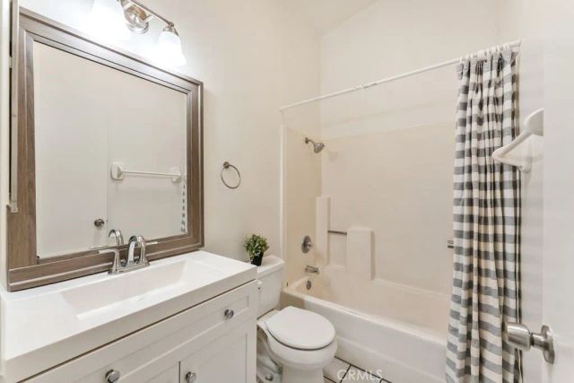 16268 Barbee St, Fontana, CA 92336