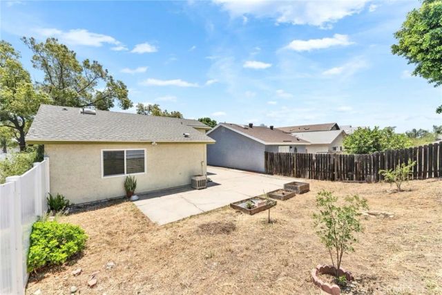 16268 Barbee St, Fontana, CA 92336