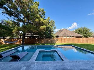 15 Twig Corner Cr, Tomball, TX 77375
