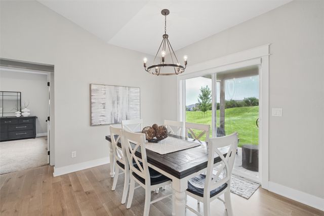 16236 Goldenrod Drive, Urbandale, IA 50323