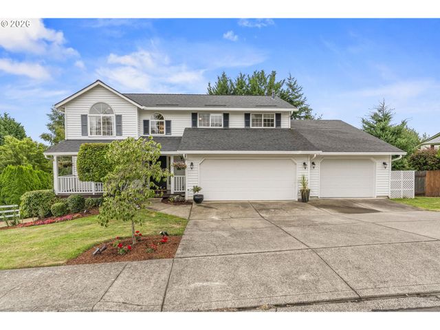 1247 E PIONEER Loop, La Center, WA 98629