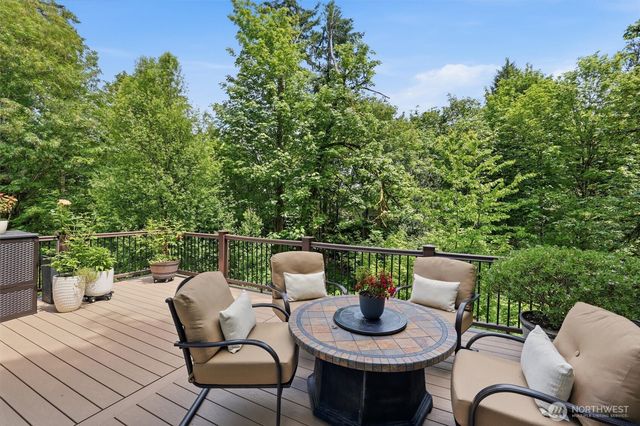 15324 128th Avenue NE, Woodinville, WA 98072