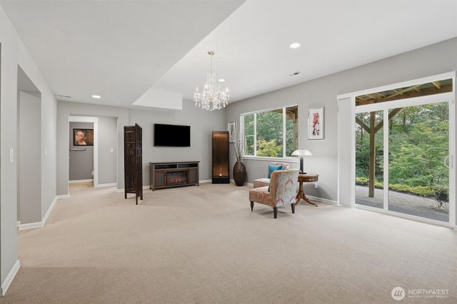 15324 128th Avenue NE, Woodinville, WA 98072
