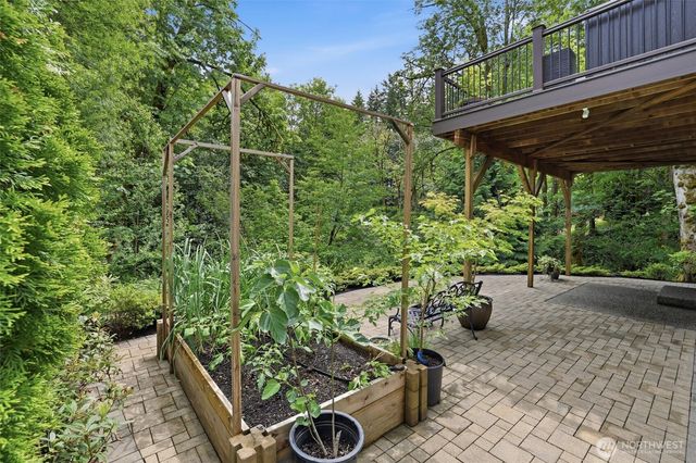 15324 128th Avenue NE, Woodinville, WA 98072
