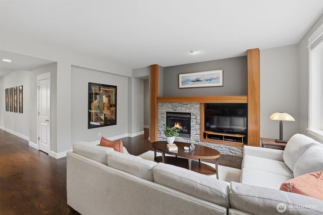 15324 128th Avenue NE, Woodinville, WA 98072