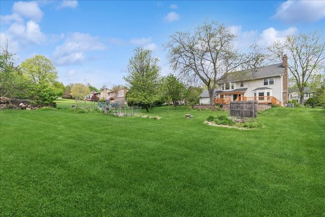 1335 Gaslight Drive, Algonquin, IL 60102