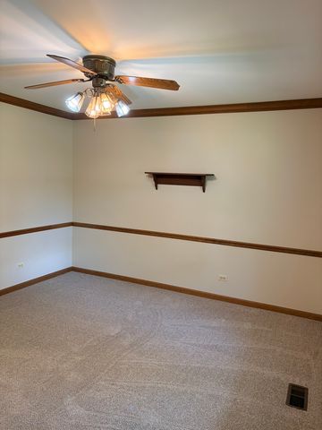 1335 Gaslight Drive, Algonquin, IL 60102