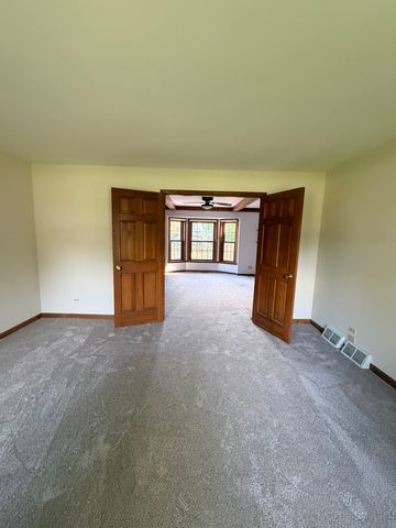 1335 Gaslight Drive, Algonquin, IL 60102