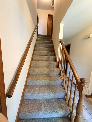1335 Gaslight Drive, Algonquin, IL 60102