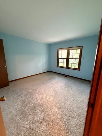 1335 Gaslight Drive, Algonquin, IL 60102