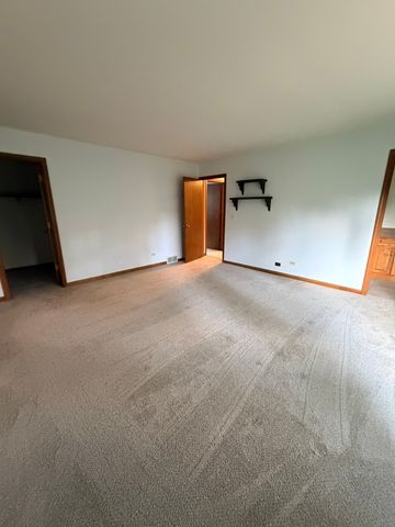 1335 Gaslight Drive, Algonquin, IL 60102