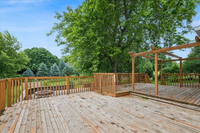 1335 Gaslight Drive, Algonquin, IL 60102