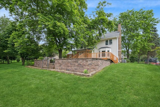 1335 Gaslight Drive, Algonquin, IL 60102