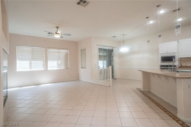 7861 Darby Avenue, Las Vegas, NV 89117