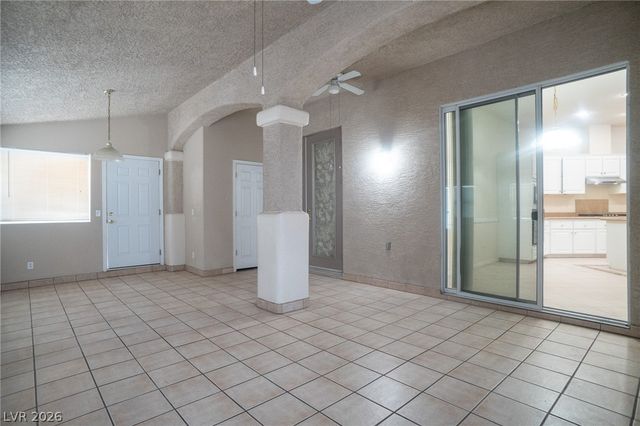 7861 Darby Avenue, Las Vegas, NV 89117