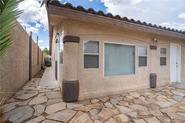 7861 Darby Avenue, Las Vegas, NV 89117