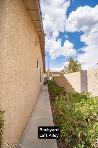 7861 Darby Avenue, Las Vegas, NV 89117