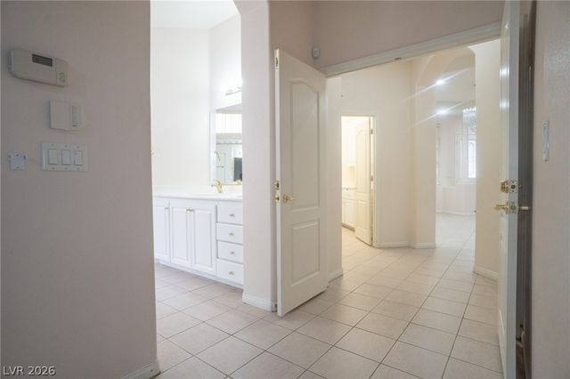 7861 Darby Avenue, Las Vegas, NV 89117