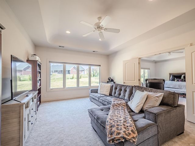 11015 Scouts Way, Evansville, IN 47725