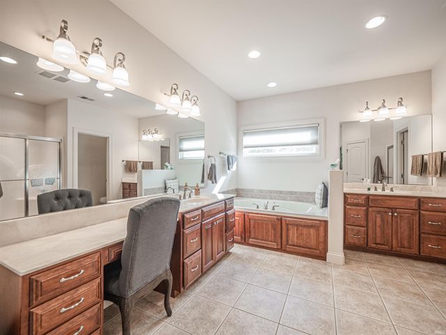 11015 Scouts Way, Evansville, IN 47725