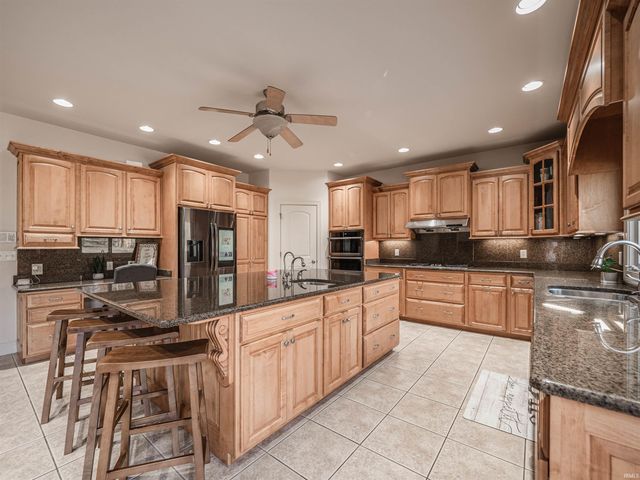 11015 Scouts Way, Evansville, IN 47725