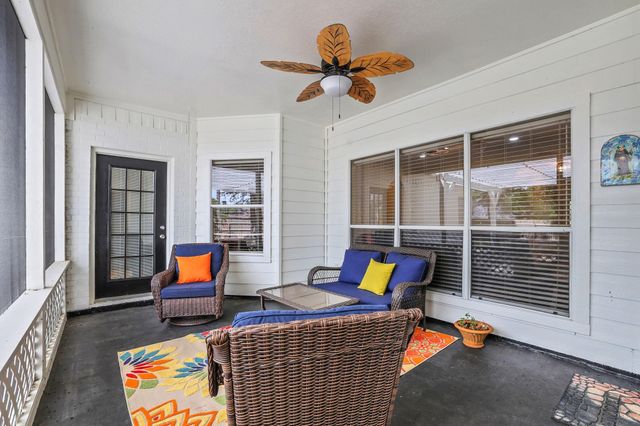 221 Lake Grove Drive, Coldspring, TX 77331