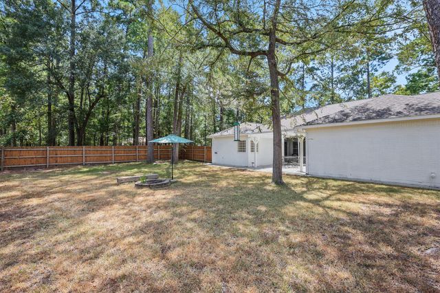 221 Lake Grove Drive, Coldspring, TX 77331