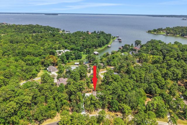 221 Lake Grove Drive, Coldspring, TX 77331