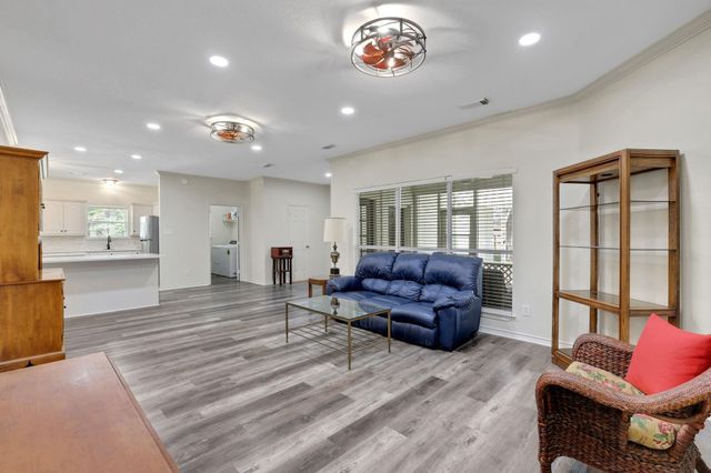 221 Lake Grove Drive, Coldspring, TX 77331