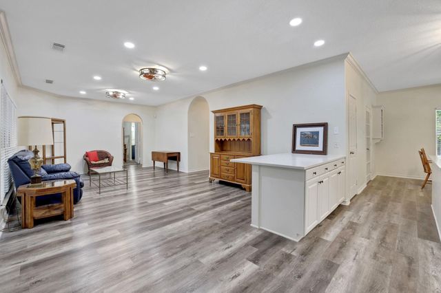 221 Lake Grove Drive, Coldspring, TX 77331