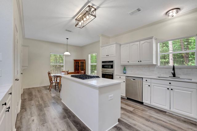 221 Lake Grove Drive, Coldspring, TX 77331