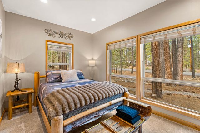 17039 Cooper Drive, Bend, OR 97707