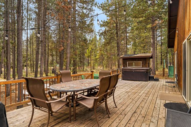 17039 Cooper Drive, Bend, OR 97707