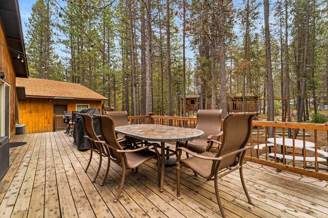 17039 Cooper Drive, Bend, OR 97707