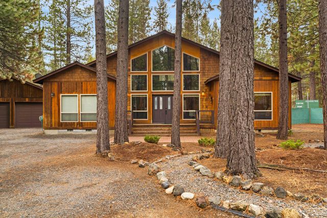 17039 Cooper Drive, Bend, OR 97707