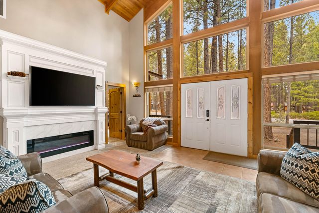 17039 Cooper Drive, Bend, OR 97707