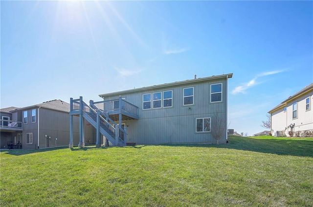 1817 Prairie Grass Drive, Raymore, MO 64083