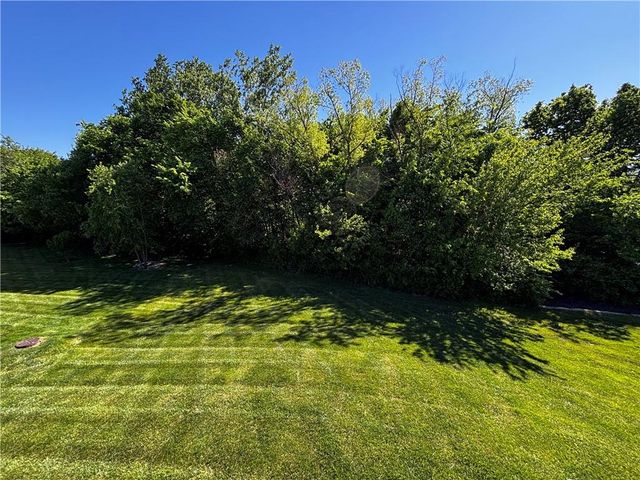 1817 Prairie Grass Drive, Raymore, MO 64083