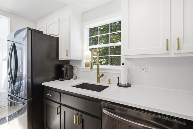 2 Captiva Rd C, Walpole, MA 02081