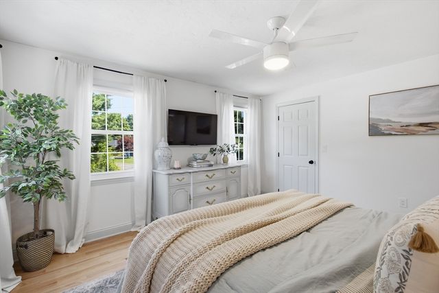 2 Captiva Rd C, Walpole, MA 02081