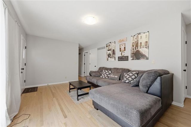 7316 Cedar Avenue, Raytown, MO 64133