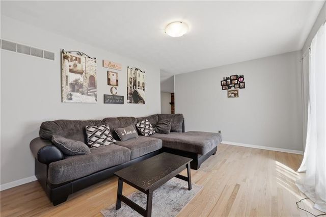 7316 Cedar Avenue, Raytown, MO 64133