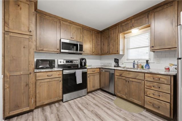 7316 Cedar Avenue, Raytown, MO 64133